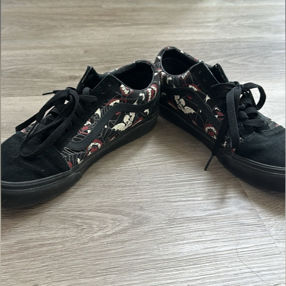 Black and Red Patterned Sneakers